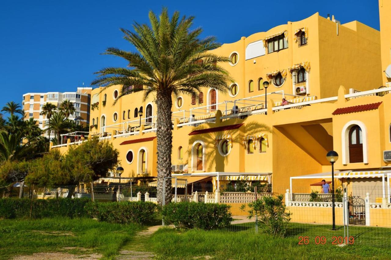 Bungalo En Primera Linea De La Playa El Campello Exterior photo